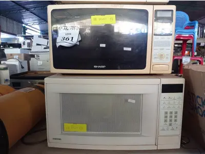 LOTE 361 - 03 MICRO-ONDAS MARCAS E MODELOS DIVERSOS SENDO 01 COM PRATO (NO ESTADO) ATENÇÃO! FAZER A VISITAÇÃO ANTES DE ARREMATAR, NÃO SABEMOS SE FUNCIONA. LEILÃO NÃO TEM GARANTIA E NEM DEVOLUÇÃO, SUJEITO A POSSÍVEIS AVARIAS VISÍVEIS/OCULTAS E/OU AUSÊNCIA DE COMPONENTES.
