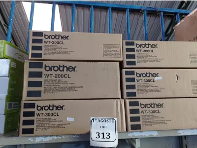 LOTE 313 - 06 CAIXAS PARA RESIDUOS -WT 300 BROTHER ORIGINAL. (NO ESTADO) ATENÇÃO! FAZER A VISITAÇÃO ANTES DE ARREMATAR, NÃO SABEMOS SE FUNCIONA. LEILÃO NÃO TEM GARANTIA E NEM DEVOLUÇÃO, SUJEITO A POSSÍVEIS AVARIAS VISÍVEIS/OCULTAS E/OU AUSÊNCIA DE COMPONENTES.