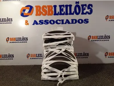 LOTE 475 - 10 MÁSCARAS DE PROTEÇÃO (NO ESTADO) ATENÇÃO! FAZER A VISITAÇÃO ANTES DE ARREMATAR, NÃO SABEMOS SE FUNCIONA. LEILÃO NÃO TEM GARANTIA E NEM DEVOLUÇÃO, SUJEITO A POSSÍVEIS AVARIAS VISÍVEIS/OCULTAS E/OU AUSÊNCIA DE COMPONENTES.