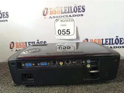 LOTE 055 - 01 PROJETOR MARCA OPTION DE 220V. (NO ESTADO) ATENÇÃO! FAZER A VISITAÇÃO ANTES DE ARREMATAR, NÃO SABEMOS SE FUNCIONA. LEILÃO NÃO TEM GARANTIA E NEM DEVOLUÇÃO, SUJEITO A POSSÍVEIS AVARIAS VISÍVEIS/OCULTAS E/OU AUSÊNCIA DE COMPONENTES.