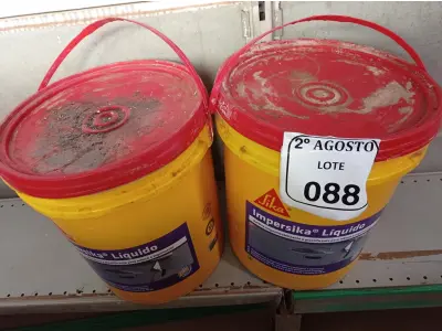 LOTE 088 - 02 BALDES DE IMPERSIKA LÍQUIDO ADITIVO PLASTIFICANTE PARA ARGAMASSA DE ASSENTAMENTO E REBOCO, 18 LITROS CADA. (NO ESTADO) ATENÇÃO! FAZER A VISITAÇÃO ANTES DE ARREMATAR, NÃO SABEMOS SE FUNCIONA. LEILÃO NÃO TEM GARANTIA E NEM DEVOLUÇÃO, SUJEITO A POSSÍVEIS AVARIAS VISÍVEIS/OCULTAS E/OU AUSÊNCIA DE COMPONENTES.