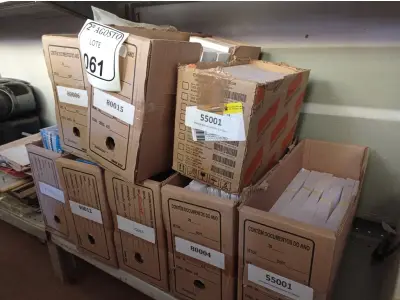 LOTE 061 - 01 LOTE COM VÁRIOS ITENS DE MATERIAIS DE ESCRITÓRIO. (NO ESTADO) ATENÇÃO! FAZER A VISITAÇÃO ANTES DE ARREMATAR, NÃO SABEMOS SE FUNCIONA. LEILÃO NÃO TEM GARANTIA E NEM DEVOLUÇÃO, SUJEITO A POSSÍVEIS AVARIAS VISÍVEIS/OCULTAS E/OU AUSÊNCIA DE COMPONENTES.