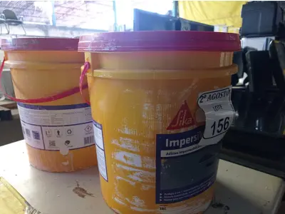 LOTE 156 - 02 BALDES DE IMPERSIKA LÍQUIDO ADITIVO PLASTIFICANTE PARA ARGAMASSA DE ASSENTAMENTO E REBOCO, 18 LITROS CADA. (NO ESTADO) ATENÇÃO! FAZER A VISITAÇÃO ANTES DE ARREMATAR, NÃO SABEMOS SE FUNCIONA. LEILÃO NÃO TEM GARANTIA E NEM DEVOLUÇÃO, SUJEITO A POSSÍVEIS AVARIAS VISÍVEIS/OCULTAS E/OU AUSÊNCIA DE COMPONENTES.
