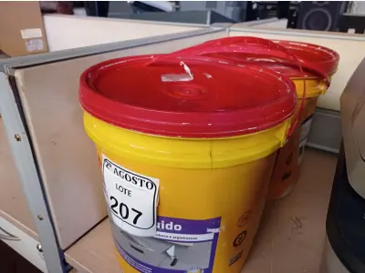 LOTE 207 - 02 BALDES DE IMPERSIKA LÍQUIDO ADITIVO PLASTIFICANTE PARA ARGAMASSA DE ASSENTAMENTO E REBOCO, 18 LITROS CADA. (NO ESTADO) ATENÇÃO! FAZER A VISITAÇÃO ANTES DE ARREMATAR, NÃO SABEMOS SE FUNCIONA. LEILÃO NÃO TEM GARANTIA E NEM DEVOLUÇÃO, SUJEITO A POSSÍVEIS AVARIAS VISÍVEIS/OCULTAS E/OU AUSÊNCIA DE COMPONENTES.