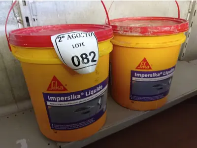 LOTE 082 - 02 BALDES DE IMPERSIKA LÍQUIDO ADITIVO PLASTIFICANTE PARA ARGAMASSA DE ASSENTAMENTO E REBOCO, 18 LITROS CADA. (NO ESTADO) ATENÇÃO! FAZER A VISITAÇÃO ANTES DE ARREMATAR, NÃO SABEMOS SE FUNCIONA. LEILÃO NÃO TEM GARANTIA E NEM DEVOLUÇÃO, SUJEITO A POSSÍVEIS AVARIAS VISÍVEIS/OCULTAS E/OU AUSÊNCIA DE COMPONENTES.