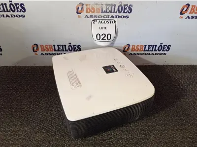 LOTE 020 - 01 PROJETOR MARCA SONY DE 220V. (NO ESTADO) ATENÇÃO! FAZER A VISITAÇÃO ANTES DE ARREMATAR, NÃO SABEMOS SE FUNCIONA. LEILÃO NÃO TEM GARANTIA E NEM DEVOLUÇÃO, SUJEITO A POSSÍVEIS AVARIAS VISÍVEIS/OCULTAS E/OU AUSÊNCIA DE COMPONENTES.