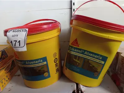 LOTE 171 - 02 BALDES DE SIKANOL ALVENARIA ADITIVO PLASTIFICANTE PARA ARGAMASSA DE ASSENTAMENTO E REBOCO, 18 LITROS CADA. (NO ESTADO) ATENÇÃO! FAZER A VISITAÇÃO ANTES DE ARREMATAR, NÃO SABEMOS SE FUNCIONA. LEILÃO NÃO TEM GARANTIA E NEM DEVOLUÇÃO, SUJEITO A POSSÍVEIS AVARIAS VISÍVEIS/OCULTAS E/OU AUSÊNCIA DE COMPONENTES.