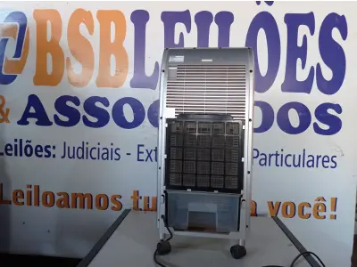 LOTE 136 - 01 CLIMATIZADOR MARCA PHILCO 220V. (NO ESTADO) ATENÇÃO! FAZER A VISITAÇÃO ANTES DE ARREMATAR, NÃO SABEMOS SE FUNCIONA. LEILÃO NÃO TEM GARANTIA E NEM DEVOLUÇÃO, SUJEITO A POSSÍVEIS AVARIAS VISÍVEIS/OCULTAS E/OU AUSÊNCIA DE COMPONENTES.