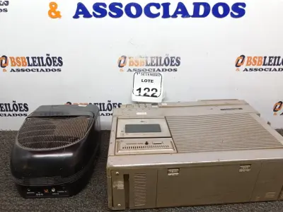 LOTE 122 - 01 TV/RÁDIO PRECISION E 01 TV/RÁDIO/CASSETE BAKOSONIC. (NO ESTADO) ATENÇÃO! FAZER A VISITAÇÃO ANTES DE ARREMATAR, NÃO SABEMOS SE FUNCIONA. LEILÃO NÃO TEM GARANTIA E NEM DEVOLUÇÃO, SUJEITO A POSSÍVEIS AVARIAS VISÍVEIS/OCULTAS E/OU AUSÊNCIA DE COMPONENTES.