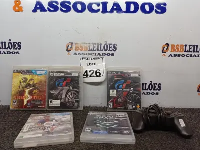 LOTE 426 - 04 JOGOS PARA PS 3  E 01 CONTROLE PARA PS 2 (NO ESTADO) ATENÇÃO! FAZER A VISITAÇÃO ANTES DE ARREMATAR, NÃO SABEMOS SE FUNCIONA. LEILÃO NÃO TEM GARANTIA E NEM DEVOLUÇÃO, SUJEITO A POSSÍVEIS AVARIAS VISÍVEIS/OCULTAS E/OU AUSÊNCIA DE COMPONENTES.