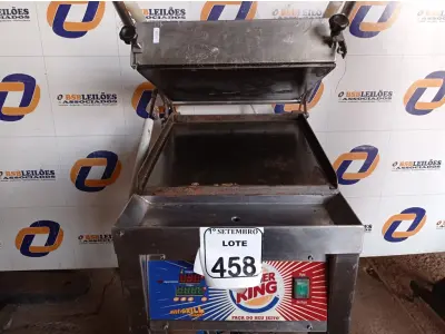 LOTE 458 - 01 MULTI-GRIL/CHAPA EM INOX TRIFÁSICO. (NO ESTADO) ATENÇÃO! FAZER A VISITAÇÃO ANTES DE ARREMATAR, NÃO SABEMOS SE FUNCIONA. LEILÃO NÃO TEM GARANTIA E NEM DEVOLUÇÃO, SUJEITO A POSSÍVEIS AVARIAS VISÍVEIS/OCULTAS E/OU AUSÊNCIA DE COMPONENTES.