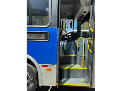 LOTE 003 - 01 ÔNIBUS MICRAO TORINO MWM 15190, ANO 2011/2012, 40 LUGARES, PNEUS NOVOS, 2024 QUITADO, REVISÕES EM DIA. ÓTIMA CONSERVAÇÃO. PEGAR E TRABALHAR. (NO ESTADO)
