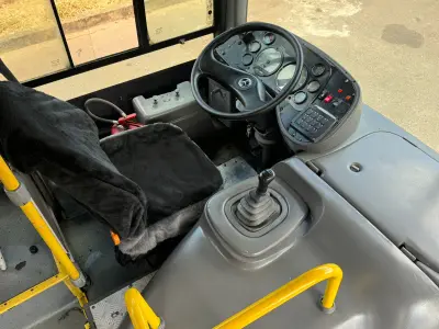 LOTE 001 - 01 ÔNIBUS MERCEDES BENZ 1722, ANO 2011/2012, 42 LUGARES, PNEUS NOVOS, MANUTENÇÕES EM DIA, 2024 QUITADO, PERFEITA CONSERVAÇÃO. (NO ESTADO)
