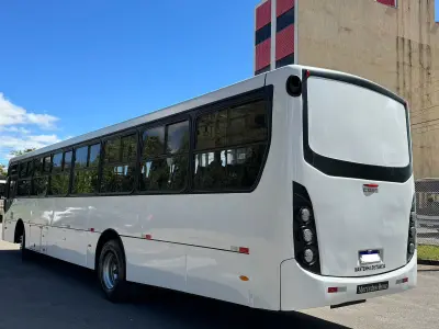 LOTE 005 - 01 ÔNIBUS CAIO APACHE VIP III, ANO 2013/2014, 42 LUGARES MERCEDES 1721 EURO5, PNEUS NOVOS, 2024 QUITADO, BAIXA QUILOMETRAGEM, REVISÕES EM DIA, ESTADO DE NOVO, VEÍCULO A PRONTA ENTREGA. SÓ DE BRASÍLIA – DF (NO ESTADO),