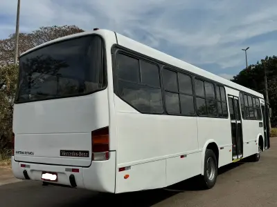LOTE 002 - 01 ÔNIBUS MERCEDES BENZ 1722, ANO 2011/2011, 44 LUGARES, PNEUS NOVOS, MANUTENÇÕES EM DIA, 2024 QUITADO, PERFEITA CONSERVAÇÃO. (NO ESTADO)