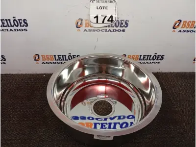 LOTE 174 - 01 CUBA INOX N32 AÇO 430 32X14 FABRINOX (NO ESTADO) ATENÇÃO! FAZER A VISITAÇÃO ANTES DE ARREMATAR, NÃO SABEMOS SE FUNCIONA. LEILÃO NÃO TEM GARANTIA E NEM DEVOLUÇÃO, SUJEITO A POSSÍVEIS AVARIAS VISÍVEIS/OCULTAS E/OU AUSÊNCIA DE COMPONENTES.