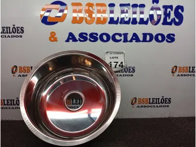 LOTE 174 - 01 CUBA INOX N32 AÇO 430 32X14 FABRINOX (NO ESTADO) ATENÇÃO! FAZER A VISITAÇÃO ANTES DE ARREMATAR, NÃO SABEMOS SE FUNCIONA. LEILÃO NÃO TEM GARANTIA E NEM DEVOLUÇÃO, SUJEITO A POSSÍVEIS AVARIAS VISÍVEIS/OCULTAS E/OU AUSÊNCIA DE COMPONENTES.