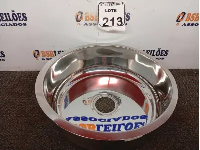 LOTE 213 - 01 CUBA INOX N38 AÇO  CO 430 38X12 FABRINOX. (NO ESTADO) ATENÇÃO! FAZER A VISITAÇÃO ANTES DE ARREMATAR, NÃO SABEMOS SE FUNCIONA. LEILÃO NÃO TEM GARANTIA E NEM DEVOLUÇÃO, SUJEITO A POSSÍVEIS AVARIAS VISÍVEIS/OCULTAS E/OU AUSÊNCIA DE COMPONENTES.