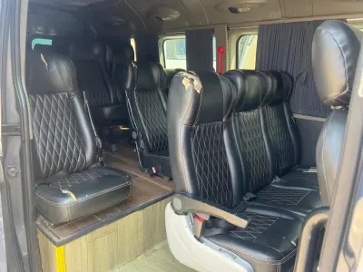 LOTE 007 - 01 I/RENAULT VAN MASTER L3H2, ANO 2013/2014, 16 LUGARES, COM AR CONDICIONADO, 442 MIL KM, FUNCIONANDO PERFEITO (NO ESTADO)