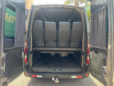 LOTE 007 - 01 I/RENAULT VAN MASTER L3H2, ANO 2013/2014, 16 LUGARES, COM AR CONDICIONADO, 442 MIL KM, FUNCIONANDO PERFEITO (NO ESTADO)