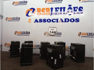 LOTE 144 - 07 DISJUNTORES TAMANHOS DIVERSOS. (NO ESTADO) ATENÇÃO! FAZER A VISITAÇÃO ANTES DE ARREMATAR, NÃO SABEMOS SE FUNCIONA. LEILÃO NÃO TEM GARANTIA E NEM DEVOLUÇÃO, SUJEITO A POSSÍVEIS AVARIAS VISÍVEIS/OCULTAS E/OU AUSÊNCIA DE COMPONENTES.