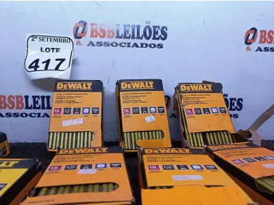 LOTE 417 - 06 CAIXAS DE GRAMPOS 18 GA ¼” NARROW CROWN STAPLES. (NO ESTADO) ATENÇÃO! FAZER A VISITAÇÃO ANTES DE ARREMATAR, NÃO SABEMOS SE FUNCIONA. LEILÃO NÃO TEM GARANTIA E NEM DEVOLUÇÃO, SUJEITO A POSSÍVEIS AVARIAS VISÍVEIS/OCULTAS E/OU AUSÊNCIA DE COMPONENTES.