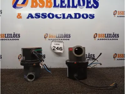 LOTE 246 - 02 AQUECEDORES PARA BANHEIRA. (NO ESTADO) ATENÇÃO! FAZER A VISITAÇÃO ANTES DE ARREMATAR, NÃO SABEMOS SE FUNCIONA. LEILÃO NÃO TEM GARANTIA E NEM DEVOLUÇÃO, SUJEITO A POSSÍVEIS AVARIAS VISÍVEIS/OCULTAS E/OU AUSÊNCIA DE COMPONENTES.