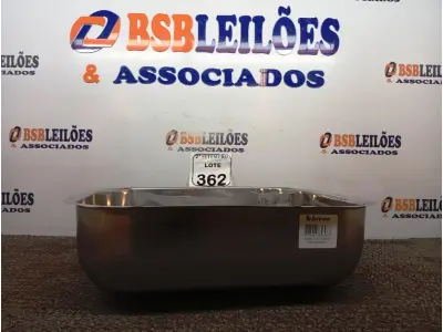 LOTE 362 - 01 CUBA INOX N1 AÇO 430 3.1/2 46X30X14 FABRINOX (NO ESTADO) ATENÇÃO! FAZER A VISITAÇÃO ANTES DE ARREMATAR, NÃO SABEMOS SE FUNCIONA. LEILÃO NÃO TEM GARANTIA E NEM DEVOLUÇÃO, SUJEITO A POSSÍVEIS AVARIAS VISÍVEIS/OCULTAS E/OU AUSÊNCIA DE COMPONENTES.