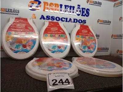 LOTE 244 - 05 ASSENTO INFANTIL ESP DUDUBABY BR DURIN. (NO ESTADO) ATENÇÃO! FAZER A VISITAÇÃO ANTES DE ARREMATAR, NÃO SABEMOS SE FUNCIONA. LEILÃO NÃO TEM GARANTIA E NEM DEVOLUÇÃO, SUJEITO A POSSÍVEIS AVARIAS VISÍVEIS/OCULTAS E/OU AUSÊNCIA DE COMPONENTES.