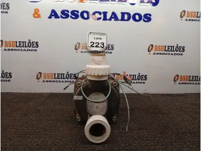 LOTE 223 - 01 MOTOR DE INDUÇÃO MONOFÁSICO DE GAIOLA. (NO ESTADO) ATENÇÃO! FAZER A VISITAÇÃO ANTES DE ARREMATAR, NÃO SABEMOS SE FUNCIONA. LEILÃO NÃO TEM GARANTIA E NEM DEVOLUÇÃO, SUJEITO A POSSÍVEIS AVARIAS VISÍVEIS/OCULTAS E/OU AUSÊNCIA DE COMPONENTES.