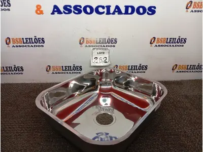 LOTE 362 - 01 CUBA INOX N1 AÇO 430 3.1/2 46X30X14 FABRINOX (NO ESTADO) ATENÇÃO! FAZER A VISITAÇÃO ANTES DE ARREMATAR, NÃO SABEMOS SE FUNCIONA. LEILÃO NÃO TEM GARANTIA E NEM DEVOLUÇÃO, SUJEITO A POSSÍVEIS AVARIAS VISÍVEIS/OCULTAS E/OU AUSÊNCIA DE COMPONENTES.