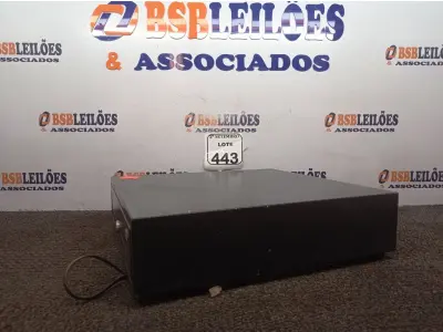 LOTE 443 - 01 CAIXA REGISTRADORA. (NO ESTADO) ATENÇÃO! FAZER A VISITAÇÃO ANTES DE ARREMATAR, NÃO SABEMOS SE FUNCIONA. LEILÃO NÃO TEM GARANTIA E NEM DEVOLUÇÃO, SUJEITO A POSSÍVEIS AVARIAS VISÍVEIS/OCULTAS E/OU AUSÊNCIA DE COMPONENTES.