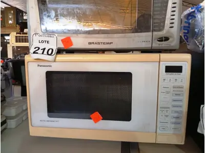 LOTE 210 - 01 LOTE COM 03 MICRO-ONDAS MARCAS E MODELOS DIVERSOS SENDO 01 SEM PRATO. (NO ESTADO) ATENÇÃO! FAZER A VISITAÇÃO ANTES DE ARREMATAR, NÃO SABEMOS SE FUNCIONA. LEILÃO NÃO TEM GARANTIA E NEM DEVOLUÇÃO, SUJEITO A POSSÍVEIS AVARIAS VISÍVEIS/OCULTAS E/OU AUSÊNCIA DE COMPONENTES.