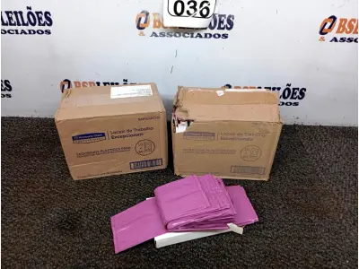 LOTE 036 - 02 CAIXAS COM SAQUINHOS PLÁSTICOS PARA DESCARTES DE ABSORVENTES, CONTEM 10 PERFIS COM 60 UNIDADES CADA. (NO ESTADO) ATENÇÃO! FAZER A VISITAÇÃO ANTES DE ARREMATAR, NÃO SABEMOS SE FUNCIONA. LEILÃO NÃO TEM GARANTIA E NEM DEVOLUÇÃO, SUJEITO A POSSÍVEIS AVARIAS VISÍVEIS/OCULTAS E/OU AUSÊNCIA DE COMPONENTES.