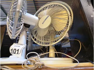 LOTE 101 - 01 LOTE COM DIVERSOS VENTILADORES MARCAS E MODELOS DIVERSOS. (NO ESTADO) ATENÇÃO! FAZER A VISITAÇÃO ANTES DE ARREMATAR, NÃO SABEMOS SE FUNCIONA. LEILÃO NÃO TEM GARANTIA E NEM DEVOLUÇÃO, SUJEITO A POSSÍVEIS AVARIAS VISÍVEIS/OCULTAS E/OU AUSÊNCIA DE COMPONENTES.