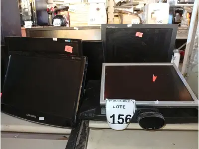 LOTE 156 - 08 MONITORES MARCAS E MODELOS DIVERSOS P/ RETIRADA DE PEÇAS. (NO ESTADO) ATENÇÃO! FAZER A VISITAÇÃO ANTES DE ARREMATAR, NÃO SABEMOS SE FUNCIONA. LEILÃO NÃO TEM GARANTIA E NEM DEVOLUÇÃO, SUJEITO A POSSÍVEIS AVARIAS VISÍVEIS/OCULTAS E/OU AUSÊNCIA DE COMPONENTES.