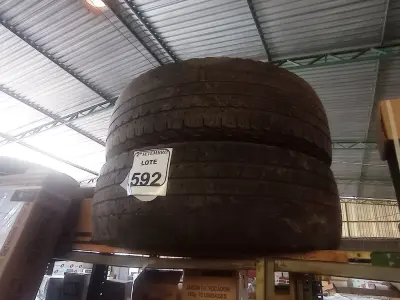 LOTE 592 - 02 PNEUS 235/70/16 USADOS. (NO ESTADO) ATENÇÃO! FAZER A VISITAÇÃO ANTES DE ARREMATAR, NÃO SABEMOS SE FUNCIONA. LEILÃO NÃO TEM GARANTIA E NEM DEVOLUÇÃO, SUJEITO A POSSÍVEIS AVARIAS VISÍVEIS/OCULTAS E/OU AUSÊNCIA DE COMPONENTES.