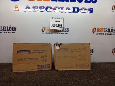 LOTE 036 - 02 CAIXAS COM SAQUINHOS PLÁSTICOS PARA DESCARTES DE ABSORVENTES, CONTEM 10 PERFIS COM 60 UNIDADES CADA. (NO ESTADO) ATENÇÃO! FAZER A VISITAÇÃO ANTES DE ARREMATAR, NÃO SABEMOS SE FUNCIONA. LEILÃO NÃO TEM GARANTIA E NEM DEVOLUÇÃO, SUJEITO A POSSÍVEIS AVARIAS VISÍVEIS/OCULTAS E/OU AUSÊNCIA DE COMPONENTES.