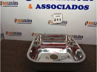 LOTE 211 - 01 CUBA EM AÇO INOX 400X340X140MM. (NO ESTADO) ATENÇÃO! FAZER A VISITAÇÃO ANTES DE ARREMATAR, NÃO SABEMOS SE FUNCIONA. LEILÃO NÃO TEM GARANTIA E NEM DEVOLUÇÃO, SUJEITO A POSSÍVEIS AVARIAS VISÍVEIS/OCULTAS E/OU AUSÊNCIA DE COMPONENTES.