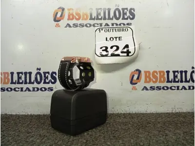 LOTE 324 - 01 RELÓGIO DE PULSO. (NO ESTADO) ATENÇÃO! FAZER A VISITAÇÃO ANTES DE ARREMATAR, NÃO SABEMOS SE FUNCIONA. LEILÃO NÃO TEM GARANTIA E NEM DEVOLUÇÃO, SUJEITO A POSSÍVEIS AVARIAS VISÍVEIS/OCULTAS E/OU AUSÊNCIA DE COMPONENTES.