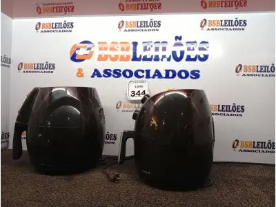LOTE 344 - 02 AIR FRYES 220V SENDO 01 MONDIAL. (NO ESTADO) ATENÇÃO! FAZER A VISITAÇÃO ANTES DE ARREMATAR, NÃO SABEMOS SE FUNCIONA. LEILÃO NÃO TEM GARANTIA E NEM DEVOLUÇÃO, SUJEITO A POSSÍVEIS AVARIAS VISÍVEIS/OCULTAS E/OU AUSÊNCIA DE COMPONENTES.