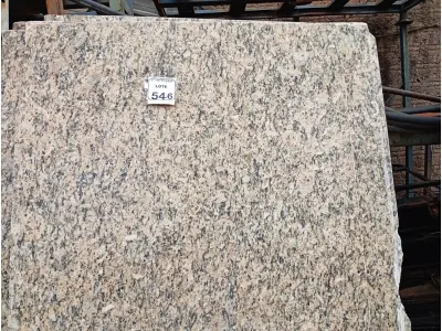 LOTE 546 - 06 PEDRAS GRANDES. (NO ESTADO) ATENÇÃO! FAZER A VISITAÇÃO ANTES DE ARREMATAR, NÃO SABEMOS SE FUNCIONA. LEILÃO NÃO TEM GARANTIA E NEM DEVOLUÇÃO, SUJEITO A POSSÍVEIS AVARIAS VISÍVEIS/OCULTAS E/OU AUSÊNCIA DE COMPONENTES.
