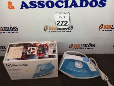 LOTE 272 - 01 FERRO DE PASSAR ROUPAS A VAPOR ELECTROLUX COR BRANCA C/ AZUL (NOVO). (NO ESTADO) ATENÇÃO! FAZER A VISITAÇÃO ANTES DE ARREMATAR, NÃO SABEMOS SE FUNCIONA. LEILÃO NÃO TEM GARANTIA E NEM DEVOLUÇÃO, SUJEITO A POSSÍVEIS AVARIAS VISÍVEIS/OCULTAS E/OU AUSÊNCIA DE COMPONENTES.