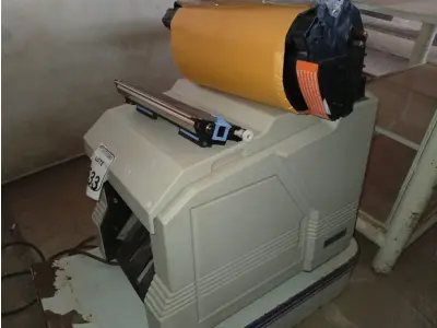 LOTE 533 - 01 TONER E 01 AUTO ENVELOPADORA. (NO ESTADO) ATENÇÃO! FAZER A VISITAÇÃO ANTES DE ARREMATAR, NÃO SABEMOS SE FUNCIONA. LEILÃO NÃO TEM GARANTIA E NEM DEVOLUÇÃO, SUJEITO A POSSÍVEIS AVARIAS VISÍVEIS/OCULTAS E/OU AUSÊNCIA DE COMPONENTES.