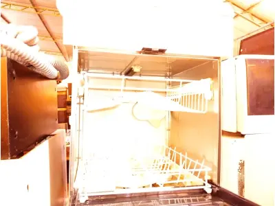 LOTE 370 - 01 LAVA LOUÇAS E 01 SECADORA AUTOMÁTICA. (NO ESTADO) ATENÇÃO! FAZER A VISITAÇÃO ANTES DE ARREMATAR, NÃO SABEMOS SE FUNCIONA. LEILÃO NÃO TEM GARANTIA E NEM DEVOLUÇÃO, SUJEITO A POSSÍVEIS AVARIAS VISÍVEIS/OCULTAS E/OU AUSÊNCIA DE COMPONENTES.