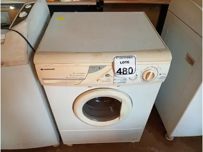 LOTE 480 - 01 MÁQUINA DE LAVAR ROUPAS CONTINENTAL. (NO ESTADO) ATENÇÃO! FAZER A VISITAÇÃO ANTES DE ARREMATAR, NÃO SABEMOS SE FUNCIONA. LEILÃO NÃO TEM GARANTIA E NEM DEVOLUÇÃO, SUJEITO A POSSÍVEIS AVARIAS VISÍVEIS/OCULTAS E/OU AUSÊNCIA DE COMPONENTES.
