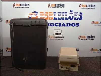 LOTE 363 - 01 FRAGMENTADORA DE PAPEL E 01 IMPRESSORA NÃO FISCAL. (NO ESTADO) ATENÇÃO! FAZER A VISITAÇÃO ANTES DE ARREMATAR, NÃO SABEMOS SE FUNCIONA. LEILÃO NÃO TEM GARANTIA E NEM DEVOLUÇÃO, SUJEITO A POSSÍVEIS AVARIAS VISÍVEIS/OCULTAS E/OU AUSÊNCIA DE COMPONENTES.