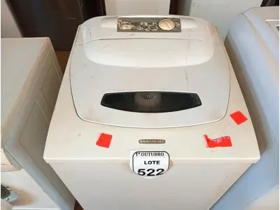 LOTE 522 - 01 MÁQUINA DE LAVAR ROUPAS BRASTEMP. (NO ESTADO) ATENÇÃO! FAZER A VISITAÇÃO ANTES DE ARREMATAR, NÃO SABEMOS SE FUNCIONA. LEILÃO NÃO TEM GARANTIA E NEM DEVOLUÇÃO, SUJEITO A POSSÍVEIS AVARIAS VISÍVEIS/OCULTAS E/OU AUSÊNCIA DE COMPONENTES.
