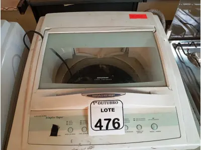 LOTE 476 - 01 MÁQUINA DE LAVAR ROUPAS BRASTEMP. (NO ESTADO) ATENÇÃO! FAZER A VISITAÇÃO ANTES DE ARREMATAR, NÃO SABEMOS SE FUNCIONA. LEILÃO NÃO TEM GARANTIA E NEM DEVOLUÇÃO, SUJEITO A POSSÍVEIS AVARIAS VISÍVEIS/OCULTAS E/OU AUSÊNCIA DE COMPONENTES.