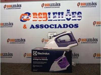 LOTE 312 - 01 FERRO DE PASSAR ROUPAS A VAPOR ELECTROLUX COR BRANCA C/ ROXO (NOVO). (NO ESTADO) ATENÇÃO! FAZER A VISITAÇÃO ANTES DE ARREMATAR, NÃO SABEMOS SE FUNCIONA. LEILÃO NÃO TEM GARANTIA E NEM DEVOLUÇÃO, SUJEITO A POSSÍVEIS AVARIAS VISÍVEIS/OCULTAS E/OU AUSÊNCIA DE COMPONENTES.